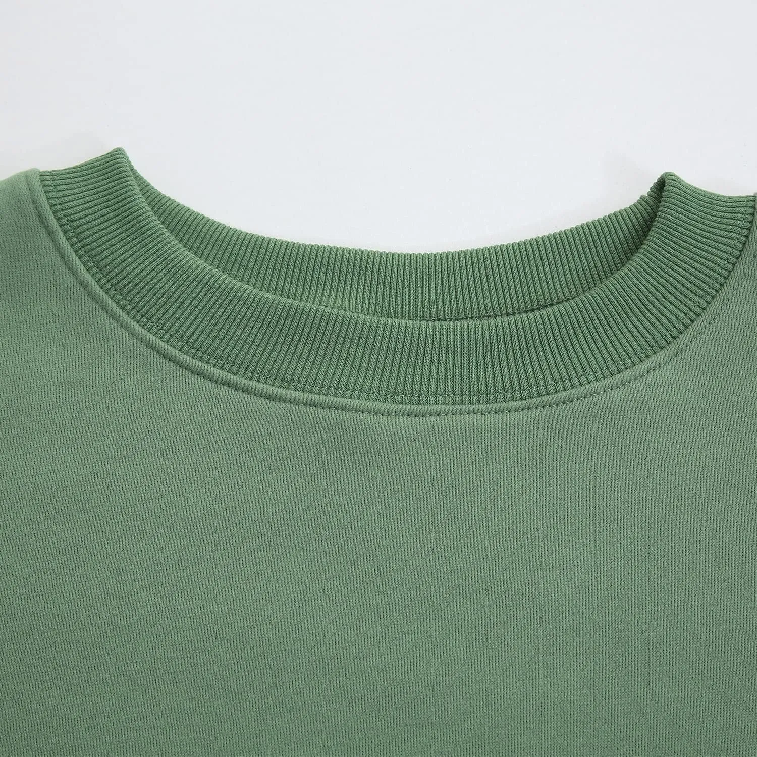 Amazhiyu Women' s Pullover Cropped Sweatshirt Crew Neck Long Sleeve Fleece Crop Tops