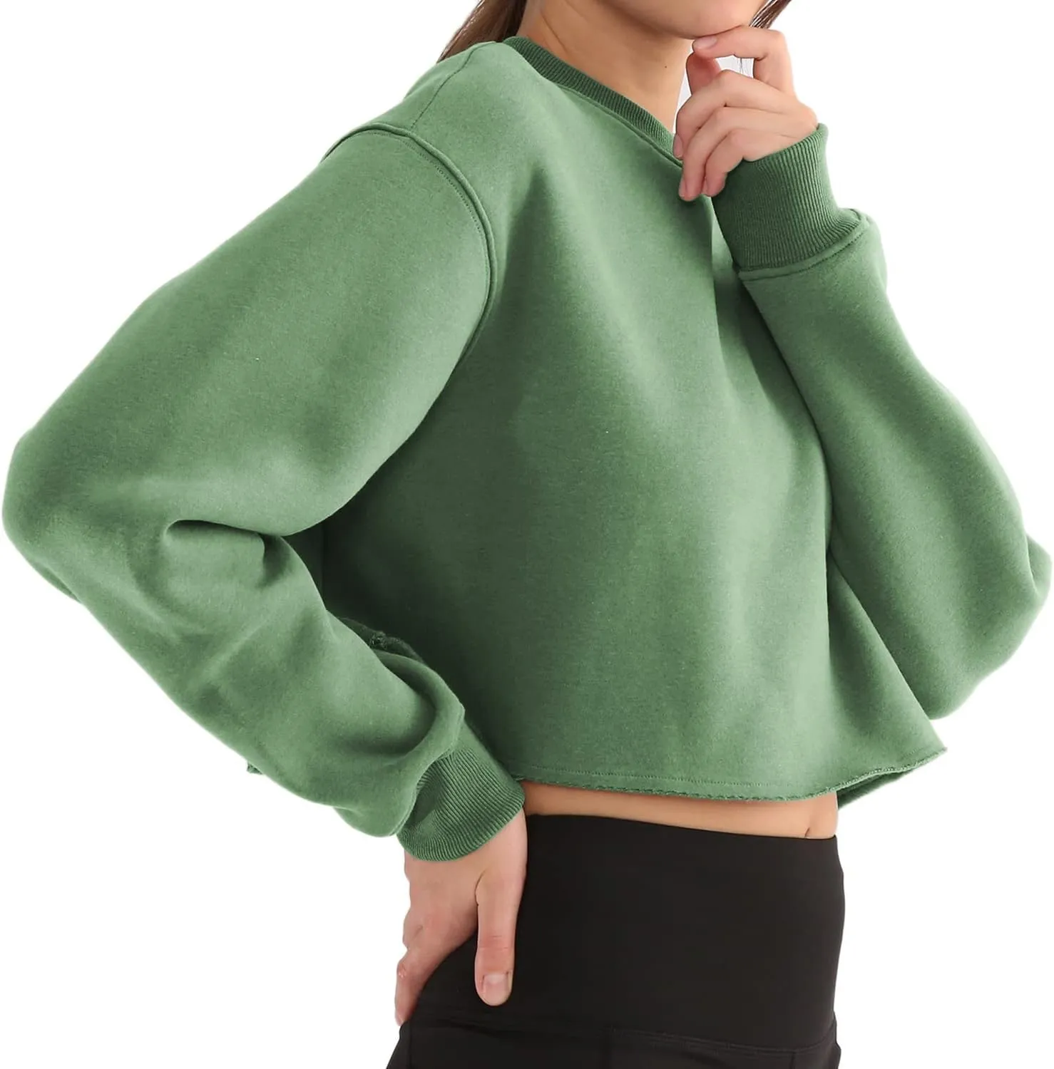 Amazhiyu Women' s Pullover Cropped Sweatshirt Crew Neck Long Sleeve Fleece Crop Tops