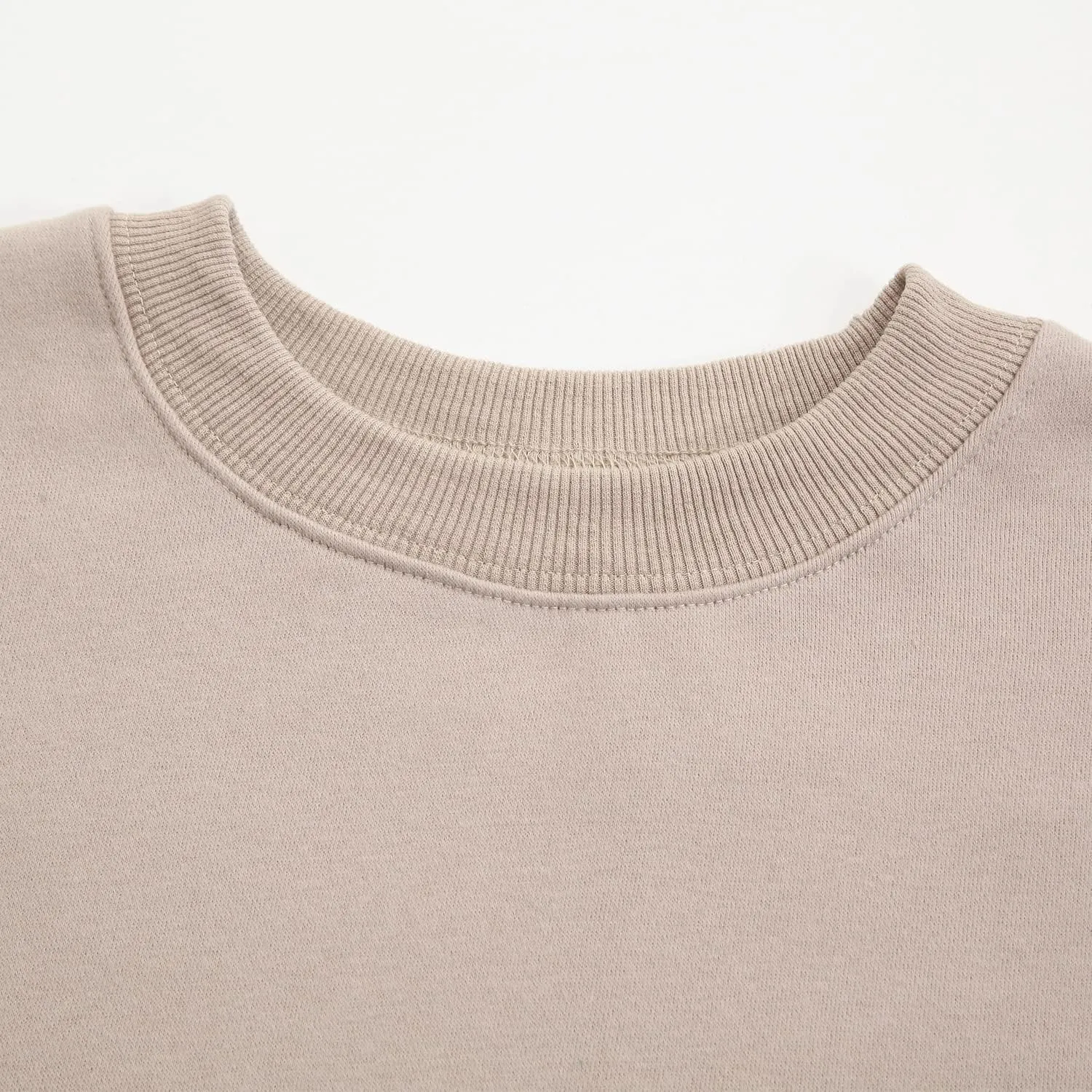 Amazhiyu Women' s Pullover Cropped Sweatshirt Crew Neck Long Sleeve Fleece Crop Tops